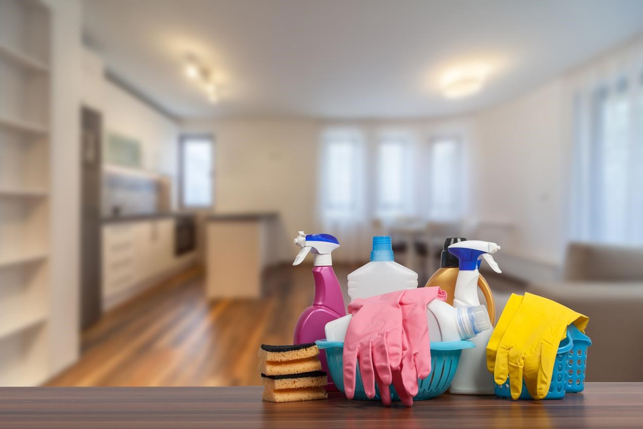 Limpiar la casa solo con agua? La microfibra ahorra en productos